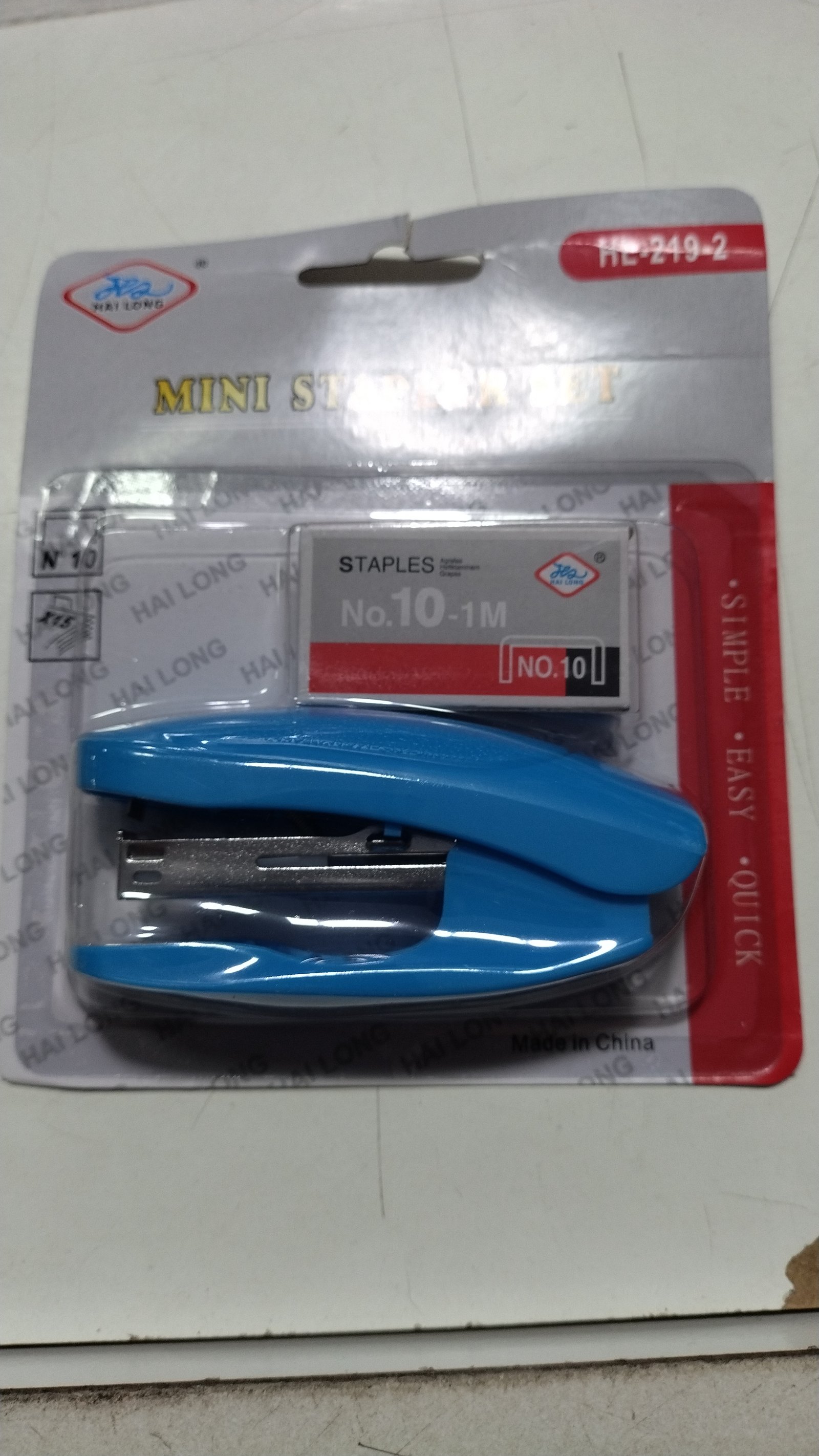 ABROCHADORA PLASTICA C/ GANCHOS