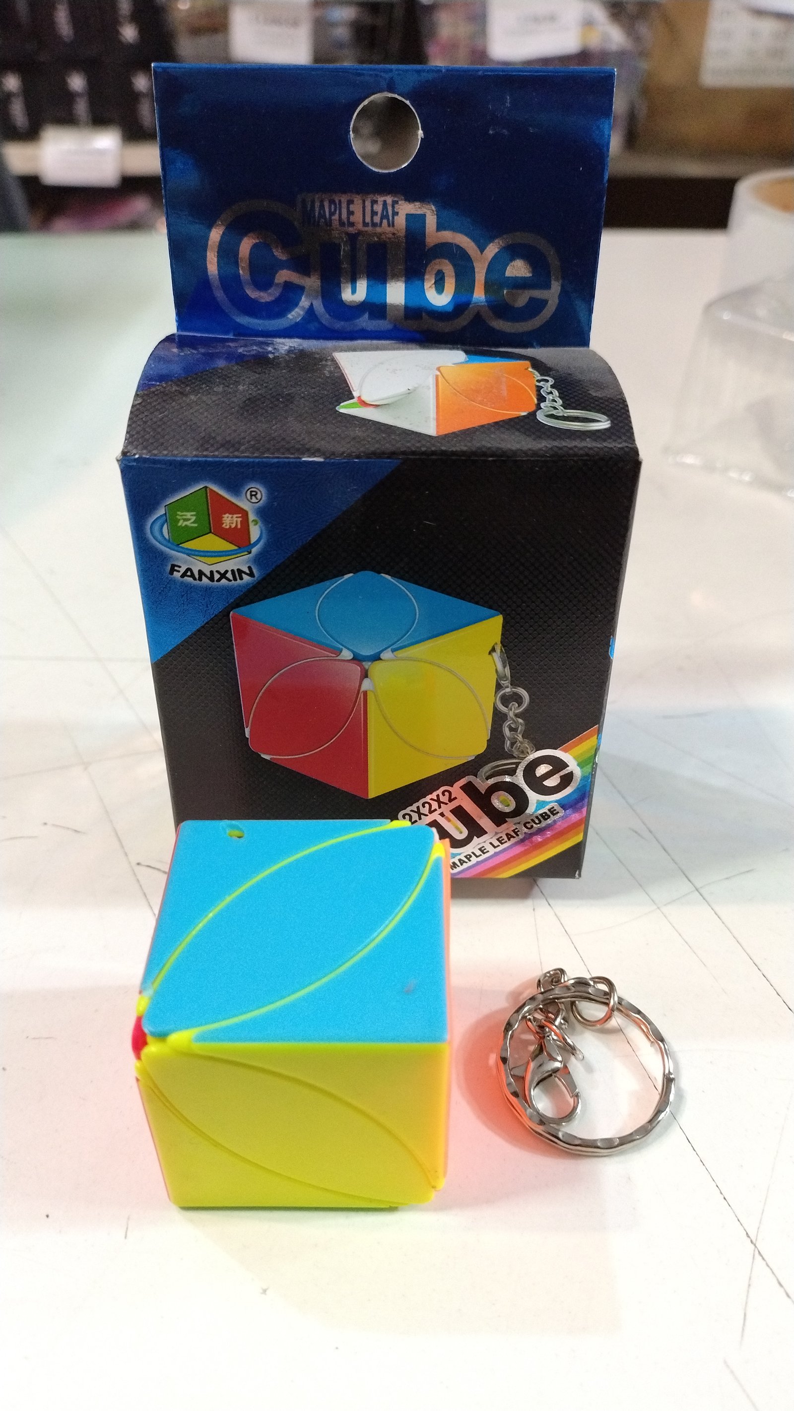 CUBO MINI GUINDA LLAVERO